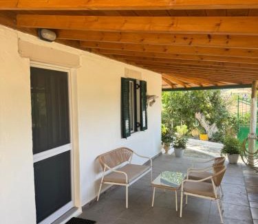 Spanochori House | Basil & Breeze