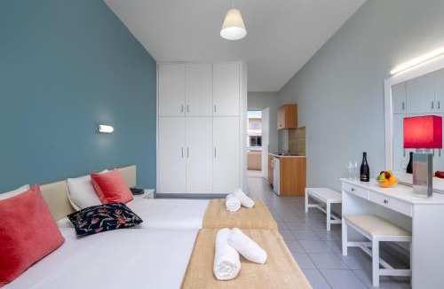 Petaloudes Apartment | Bayside Hotel Katsaras