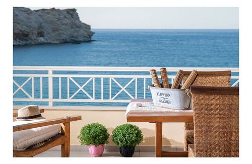 Lygaria Apartment | Beach Front Suite with jacuzzi in Ligaria - sleeps 4