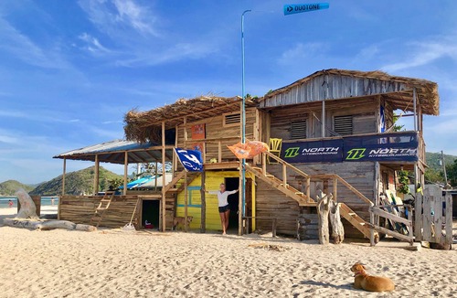 Buen Hombre Cabin | Beach Mansion 3 meters from the ocean, Kite School and Camp