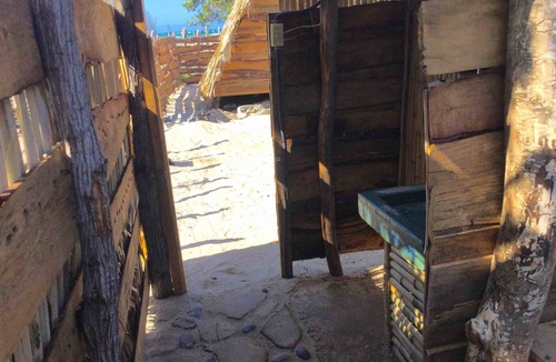 Buen Hombre Cabin | Beach Mansion 3 meters from the ocean, Kite School and Camp