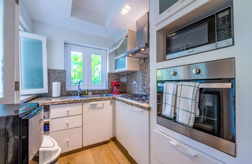 Las Terrenas Condo | Beach Paradise Condo | Steps from the Beach | Private Jacuzzi | 6 Guests