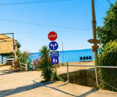 Qazim Pali Apartment | Beach Rooms Borsh