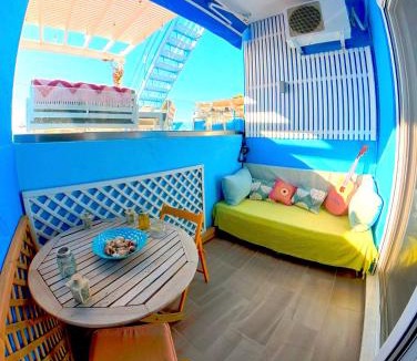 Haraki Apartment | Beach Studio - Sleeps 2 & Private Ocean Terrace