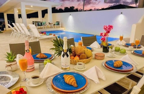 Punta Cana Villa | Beach Villa Fiesta with Pool, BBQ and Maid incl.