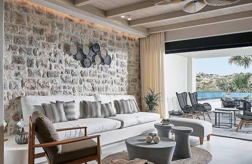 Almyros Villa | Beachfront 3 bedroom villa with a heated pool