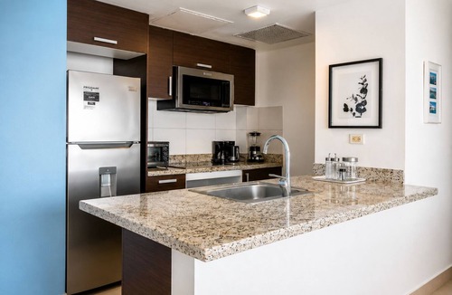 Juan Dolio - El Pueblo Apartment | Beachfront 9th Floor- Priv.Parking- Pool&Beach