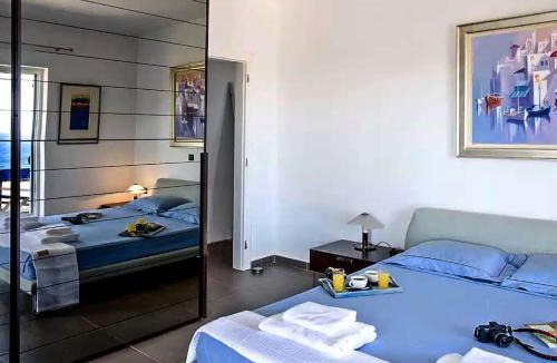 Krotiri Apartment | Beachfront Blue Sea
