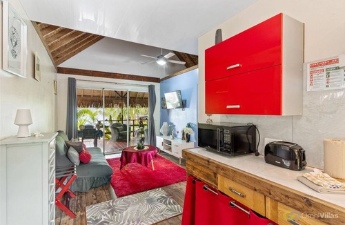 Moorea-Maiao Apartment | Beachfront Bungalows With Sunset Views in Haapiti