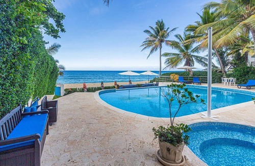Sosua Villa | Beachfront complex w/sea views on a quiet sandy beach