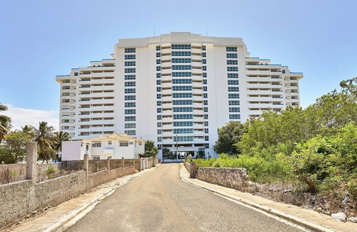 Juan Dolio - El Pueblo Apartment | Beachfront Condos Las Olas Sleeps 6