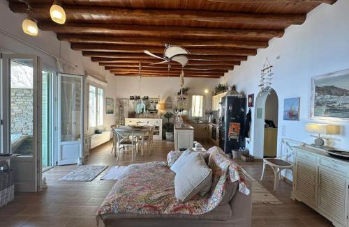 Kipri House | Beachfront House Kipri