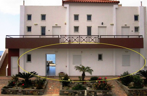 Kiotari Apartment | Beachfront Luxury Apartment With Private Access To The Beach.