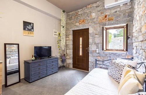 Kokkala Apartment | Beachfront Mani Luxury Stone Nest Steps from Sea