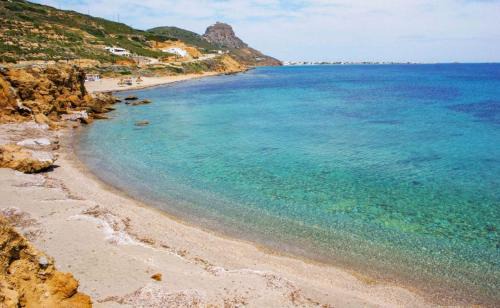 Aspous House | Beachfront Marilous House - Skyros Getaway