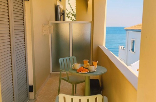 Agia Pelagia Apartment | Beachfront Panorama Aprtmnts - Kythira Seaside Gem
