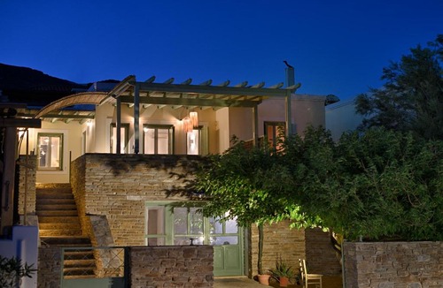 Kipri House | Beachfront Pleasure