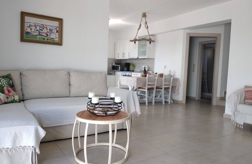 Gennadi Villa | Beachfront Villa Akti