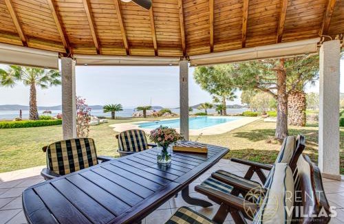 Plepi Villa | Beachfront Villa Armonia in Porto Hydra by goutos properties