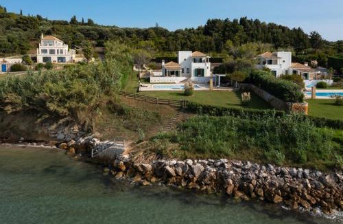 Sidari Villa | Beachfront Villa Dionysos - With private beach