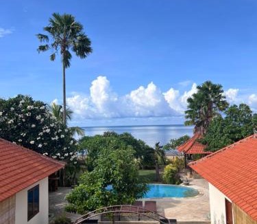 Banjartegehe Villa | Beachfront Villa Jepun Segara
