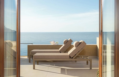 Nopigia House | Beachfront Villa Kochily Only 10 Metres From The Sea