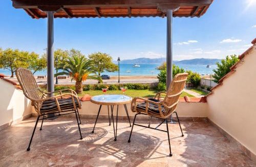 Gefira Mpania Villa | Beachfront Villa Psani - Escape with Garden