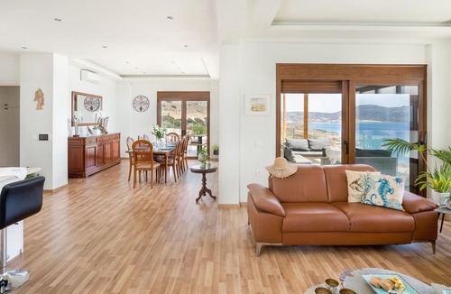Pefki Villa | Beachfront Wedding Villa Atalandia in Lasithi, 140m from the beach
