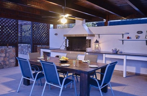 Vlicha Villa | Beautiful 3 Bedroom Villa with HEATED PRIVATE INFINITY POOL near Lindos!