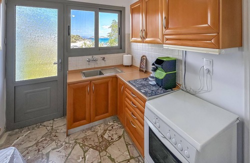 Paralia Apartment | Beautiful apartment in Astros Kynourias with WiFi