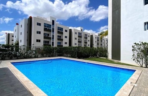 Licey al Medio Apartment | Beautiful apartment with balcony, pool and more.