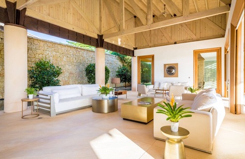 Las Palmas Villa | Beautiful Casa Campo Italian designed luxurious 6 bedroom villa & golf/sea views