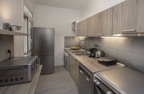 Makrigianni Apartment | Beautiful Modern 2BR Home on the Steps of Acropolis!