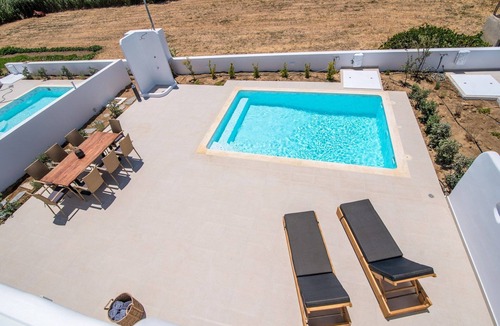 Plaka Villa | Beautiful Naxos Villa | 4 Bedrooms | Villa Blanc | Private Pool & Amazing Sea