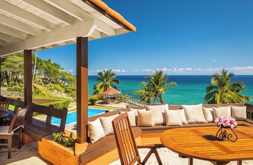 El Breton Villa | Beautiful Oceanfront Villa that sleeps up to 20 guests!
