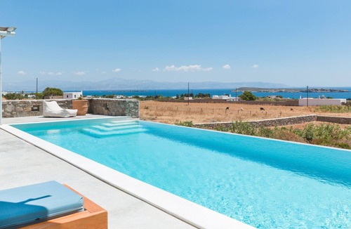 Drios Villa | Beautiful Paros Villa | 4 Bedrooms | Villa Aura | Private Pool & 5* Seaviews