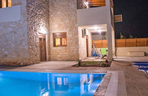 Bali Villa | Beautiful private villa with private pool, A/C, WIFI, TV, patio, panoramic view and parking