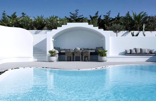 Exo Gialos Villa | Beautiful Santorini Villa | 2 Bedrooms | Greta Villa | Private Pool & Close