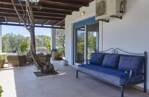 Lindos Villa | Beautiful secluded 3 bedroom luxury villa , Lindos