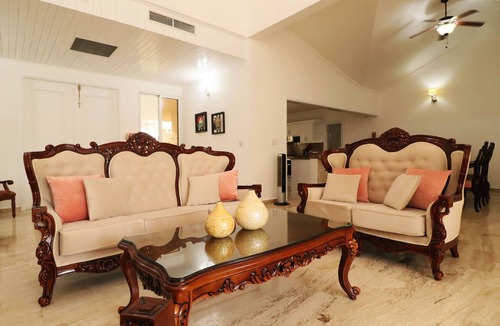 Bavaro Villa | Beautiful villa with an amazing pool and a nice view to the golf courts