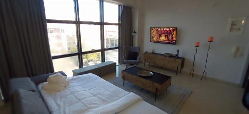 Drama Apartment | Bed & Business
