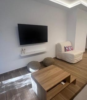 Saronida Apartment | Beige House