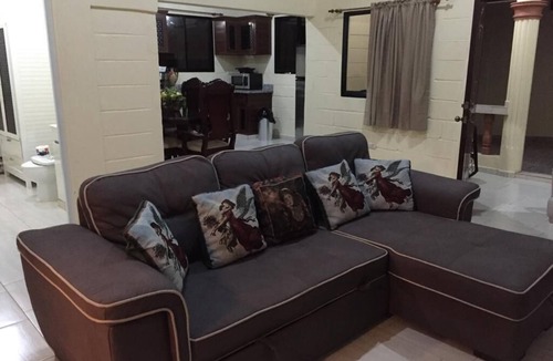 San Jose de las Matas House | BELLA CASA 3DORM, 3BA, PISCINA, BILLAR, BBQ, COCINA, COMEDOR 6 SILLAS NEVERA