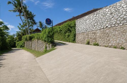 Andong Hotel | Belvilla near Manuaba Waterfall formerly The Puriana Mantun