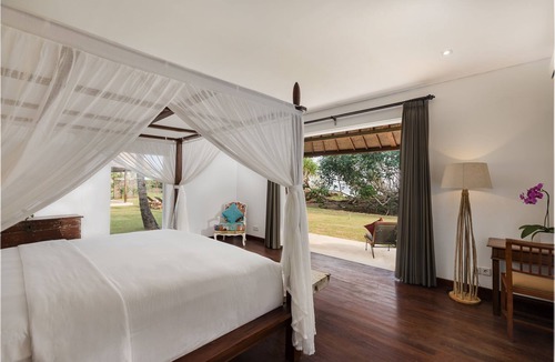 Tegal Mengkeb Villa | Beraban Beach House