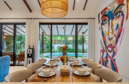 Penestanan Villa | Berapi by EVDEkimi - Lush Garden Villa with Pool & Outdoor Lounge