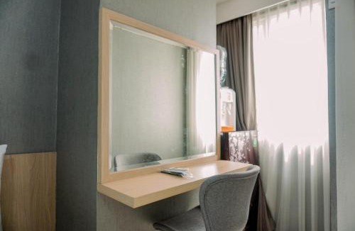 Ciputat Apartment | Best Comfy and Modern Studio at Baileys Apartment By Travelio