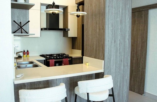 Sarasota Apartment | Best location|Luxurious|Pool & Fitness Center
