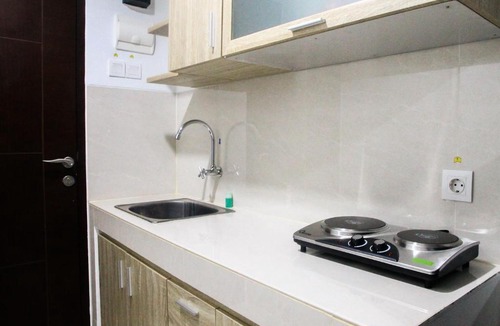 Pinang Apartment | Best Modern Studio Springwood Residence Apartment By Travelio