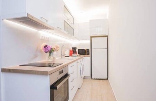 Corfu Town Apartment | Bethy's #2|Studio - One Bedroom Apartment, Sleeps 2